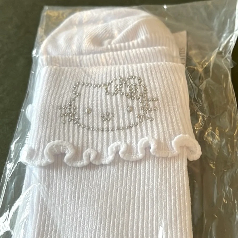 ⭐️NEW⭐️ Hello Kitty Limited Edition Rhinestone Socks